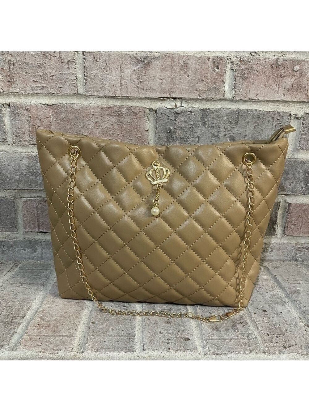Purse - Picture 2 of 8